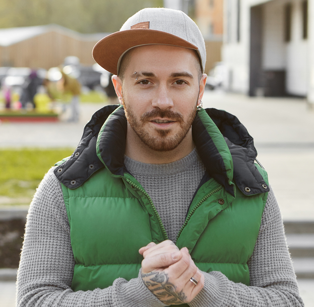 James, 35